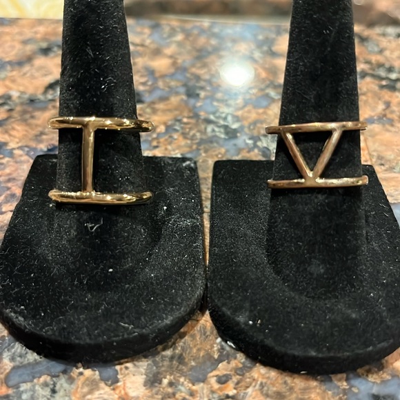 Set of 2 Gold double band rings size 7 & 6.5 - Picture 4 of 6